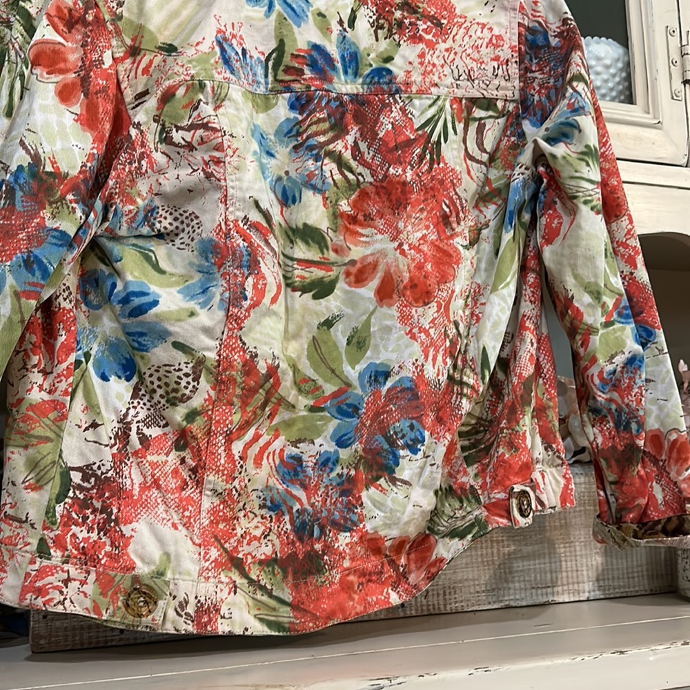Life Style Multi-pattern jacket - Picture 7 of 7